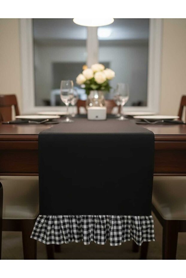 Gingham Ruffled Runner with Frills on the Ends