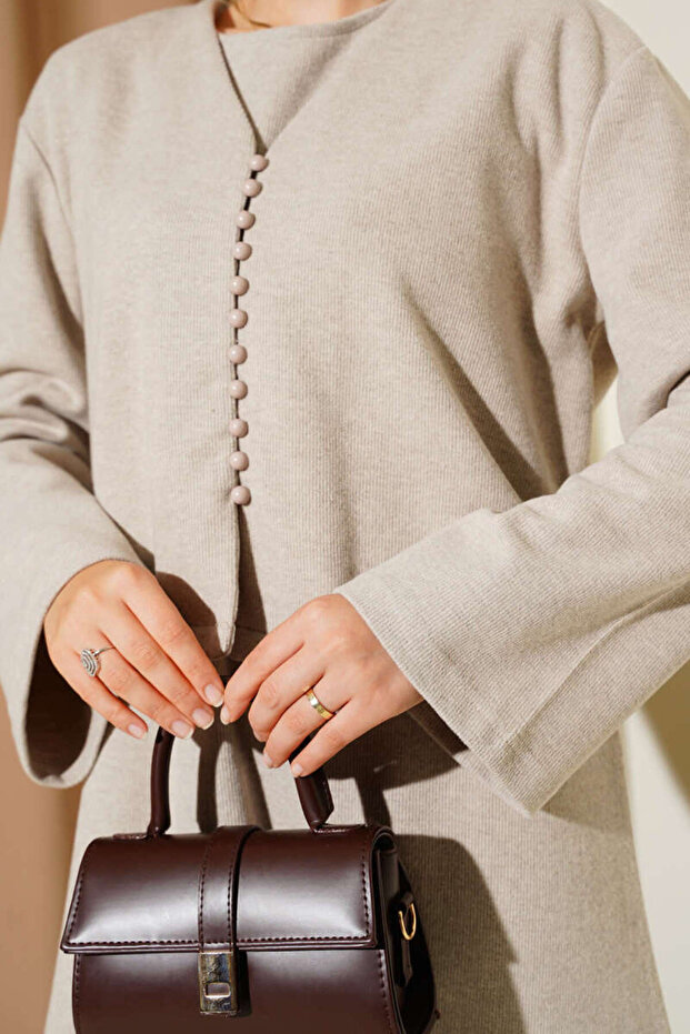 طقم فستان مكون من قطعتين بأزرار صغيرة في الأمام - 4