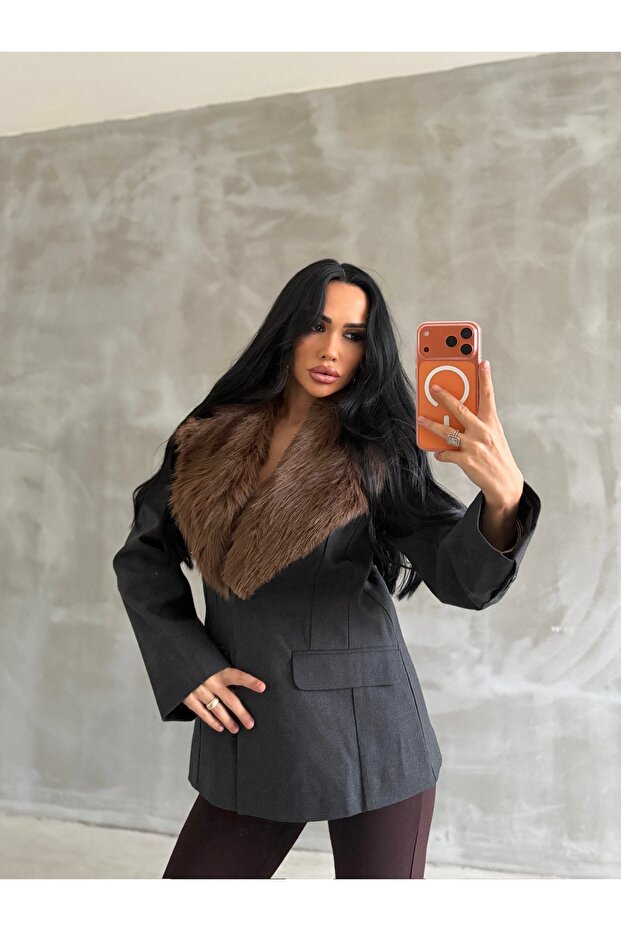 Çıkarılabilir Kürk Yaka Ceket - 4