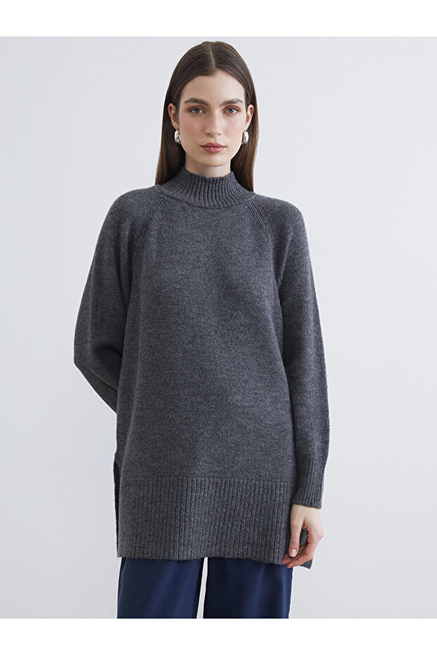Nevavm Turtleneck Oversize Women's Knitwear Tunic with a Difference