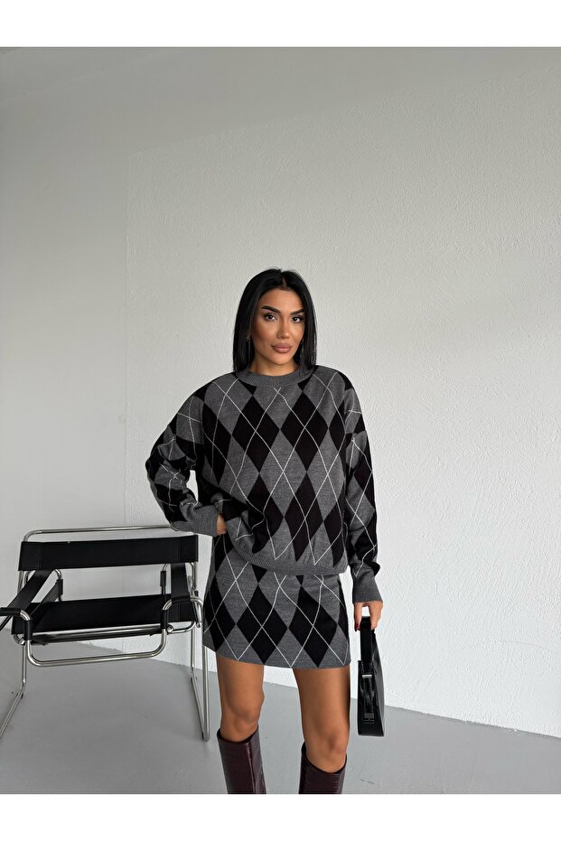 Baklava Skirted Knitwear Set