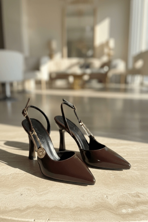 Osver Brown Side Buckle (9 cm Heel Length) Pointed Toe Heeled Shoes