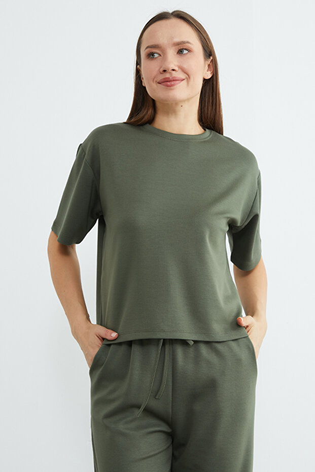 طقم مودال أساسي بأكمام قصيرة مكون من قطعتين - 4