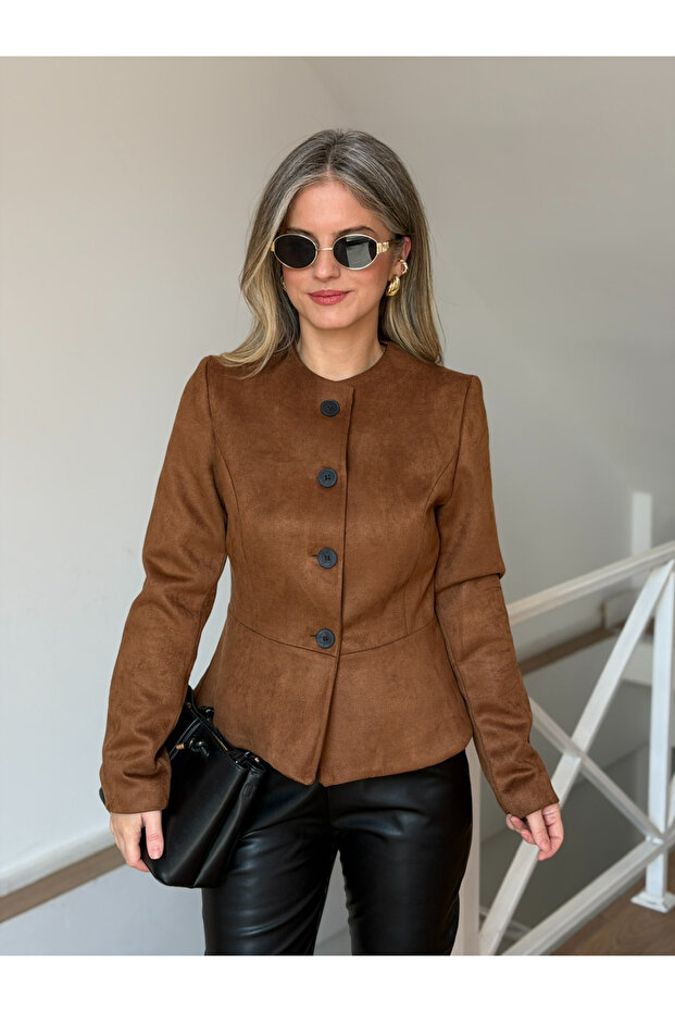 جاكيت من جلد الغزال الفاخر بأزرار أمامية - لون جملي - 3