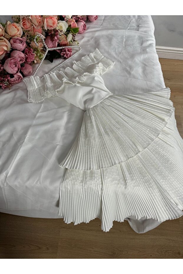 Attractive and Calm Dress - 7