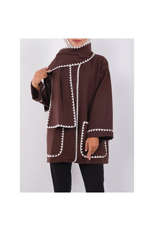 سترة بأزرار أمامية وجيب مزين بالشريط - بني - 1