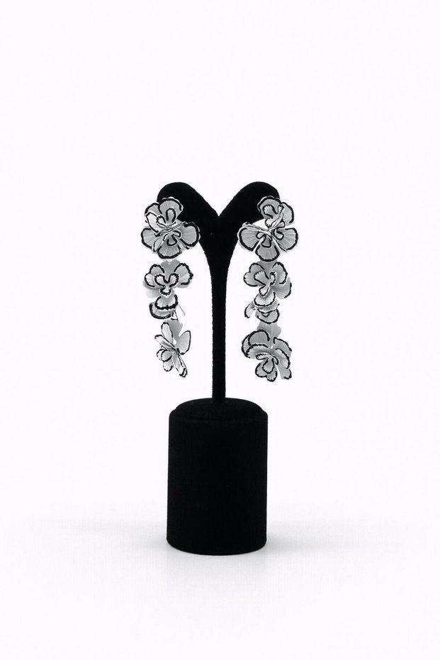 Black and White Enamel Flower Figured Dangle Earrings