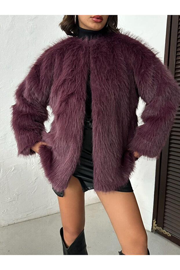 جاكيت طويل بتفاصيل من الفرو - 2