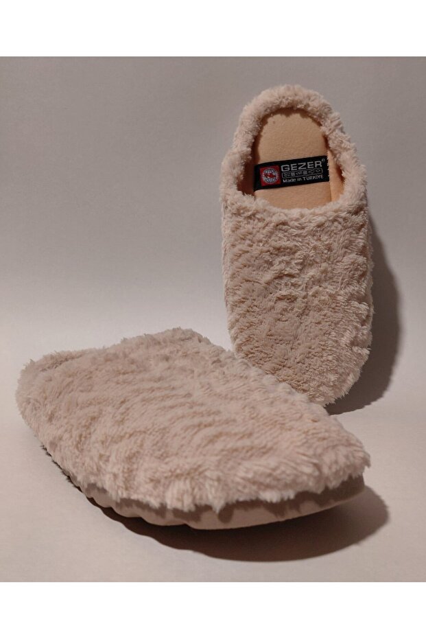 Plush Lightweight Comfortable Sole Cream Color Women's Home and Guest Slippers