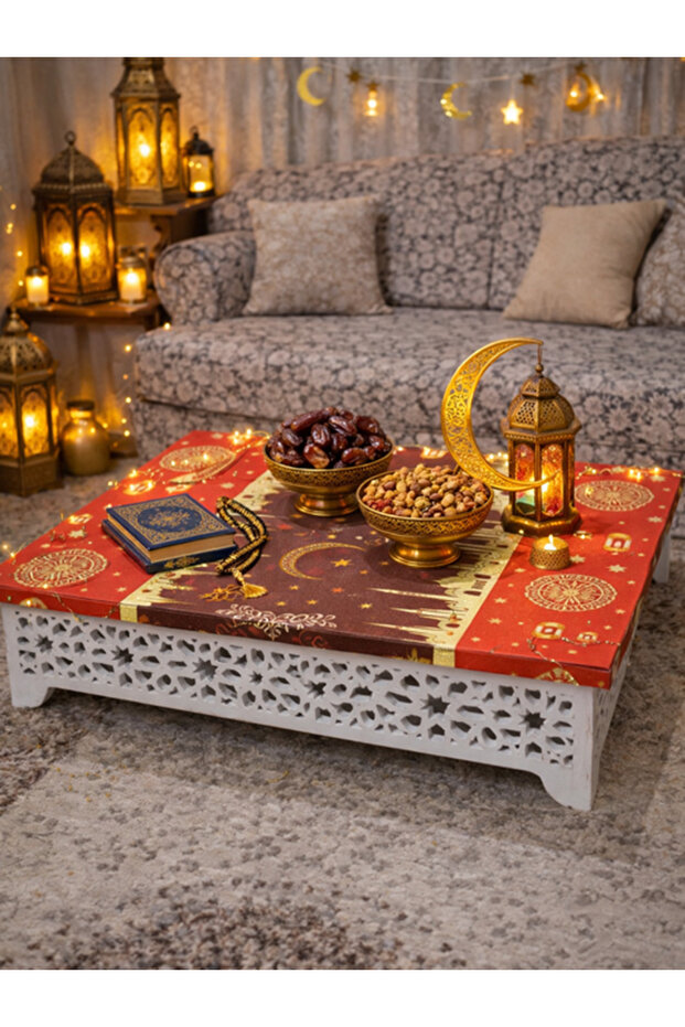 طاولة ارضي مع رمضان كريم