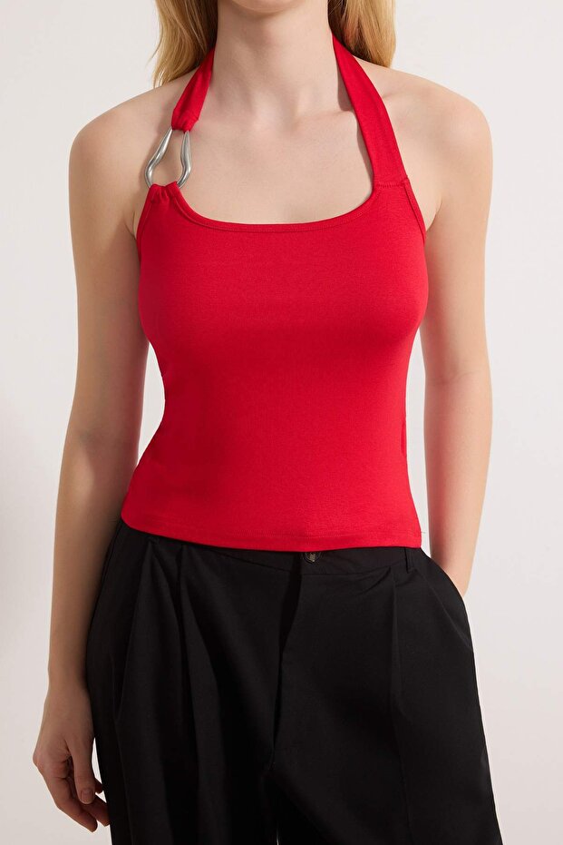 Kırmızı Fitted/Vücuda Oturan Boyundan Bağlamalı Aksesuar Detaylı Yumuşak Örme Bluz TWOSS26BZ00075 - 3
