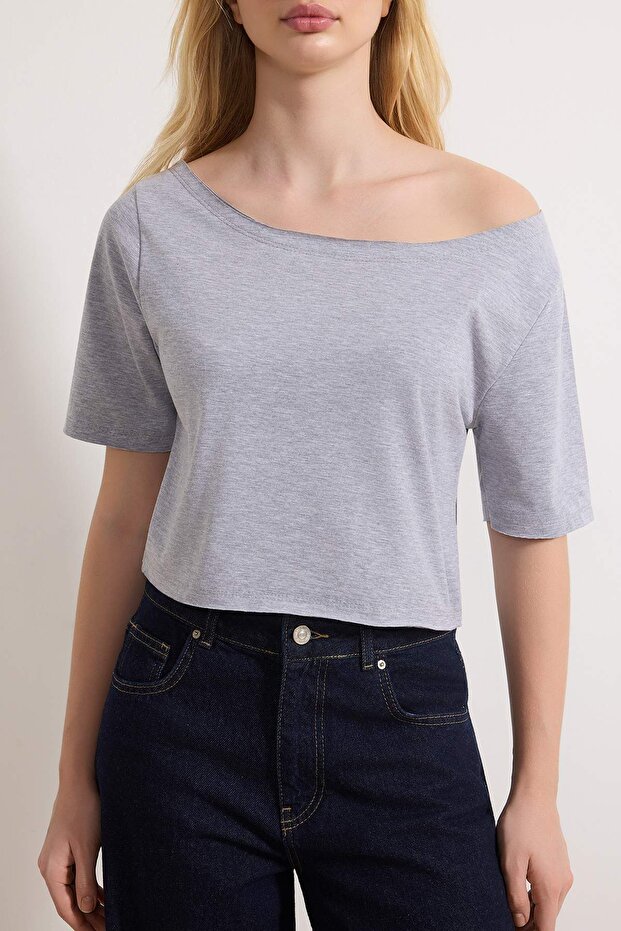 Lacivert-Gri Melanj 2'li Paket %100 Pamuk Asimetrik Kayık Yaka Crop Örme T-Shirt TWOSS25TS00194 - 6
