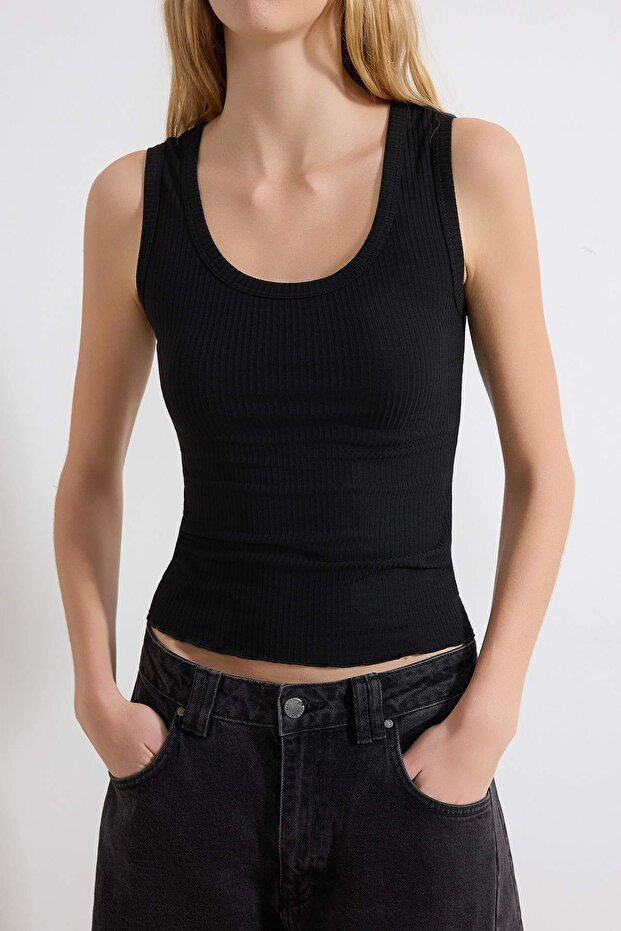 Siyah Fitted/Vücuda Oturan İnce Askılı Kolsuz Fitilli Esnek Örme Atlet TWOSS26AL00007 - 4