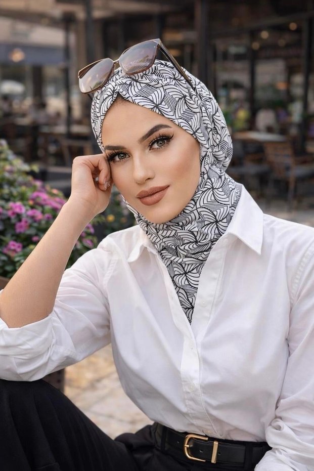White Black Patterned Ready Made Shawl Scarf