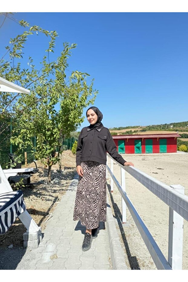 TAŞ İŞLEMELİ ÇITÇITLI KISA CEKET - 1