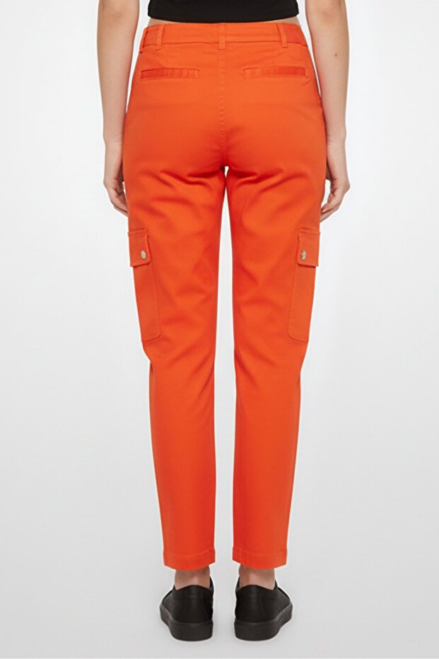 بنطلون كارجو سادة بساق عادية للنساء، برتقالي - 3