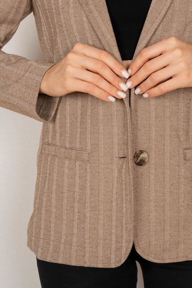 Houndstooth Patterned Jacket - 4