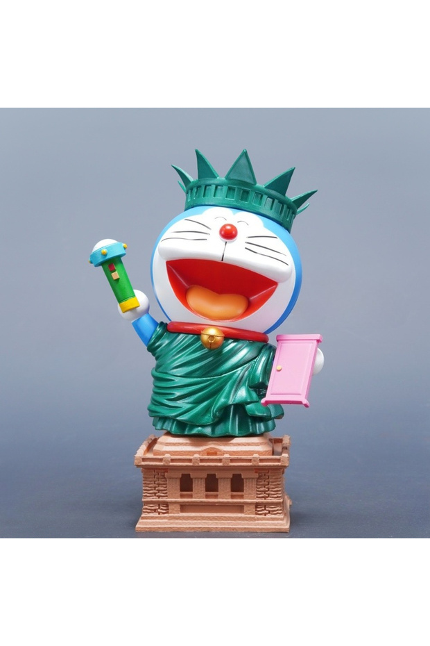 Doraemon 20cm/7.87in Anime Doraemon Figure Doraemon Cosplay Statue of Liberty Action Figures