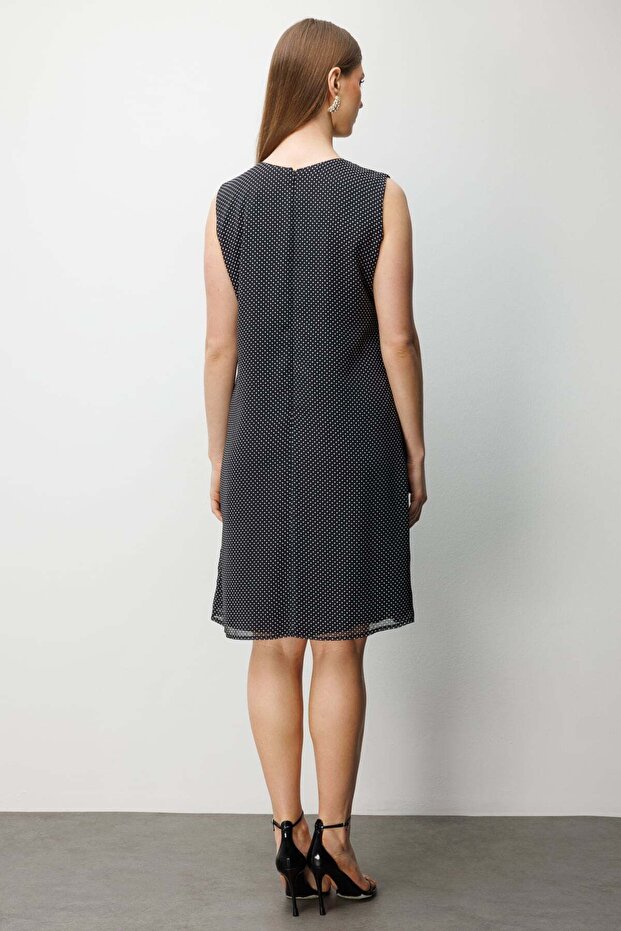 V Yaka Puantiyeli Elbise - 6