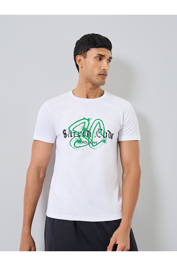 Men White Graphic Print Crew Neck T-Shirt