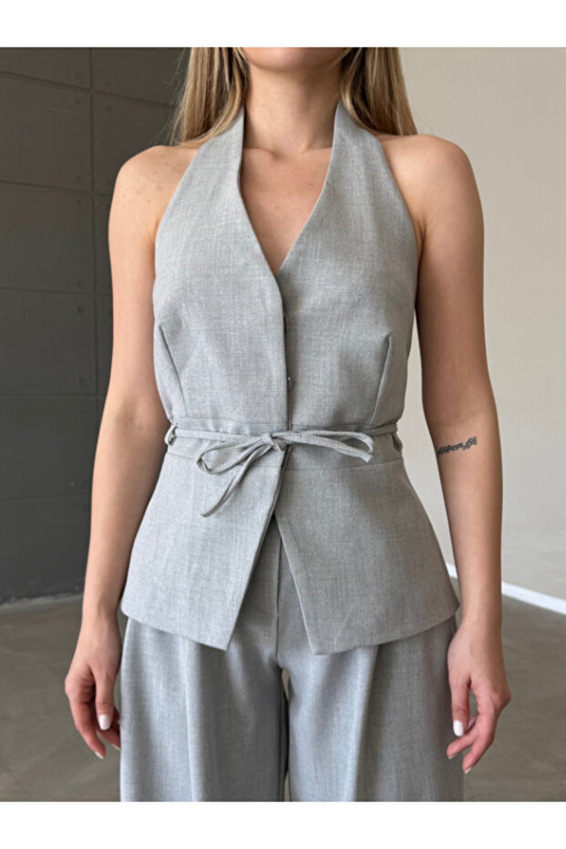 سترة مكشوفة الظهر مع أشرطة حول الرقبة - 3