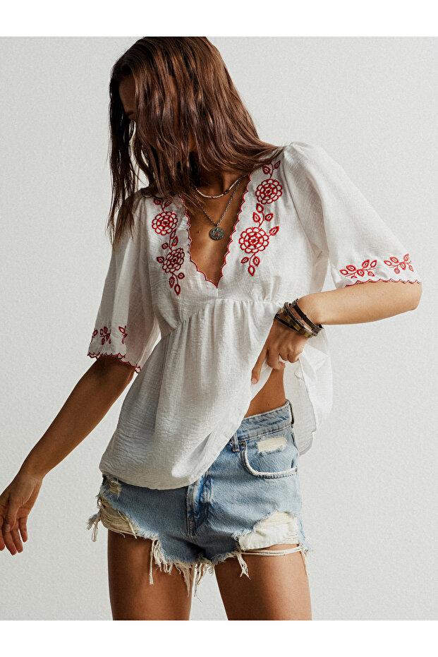 Women Floral Embroidery V Neck Top