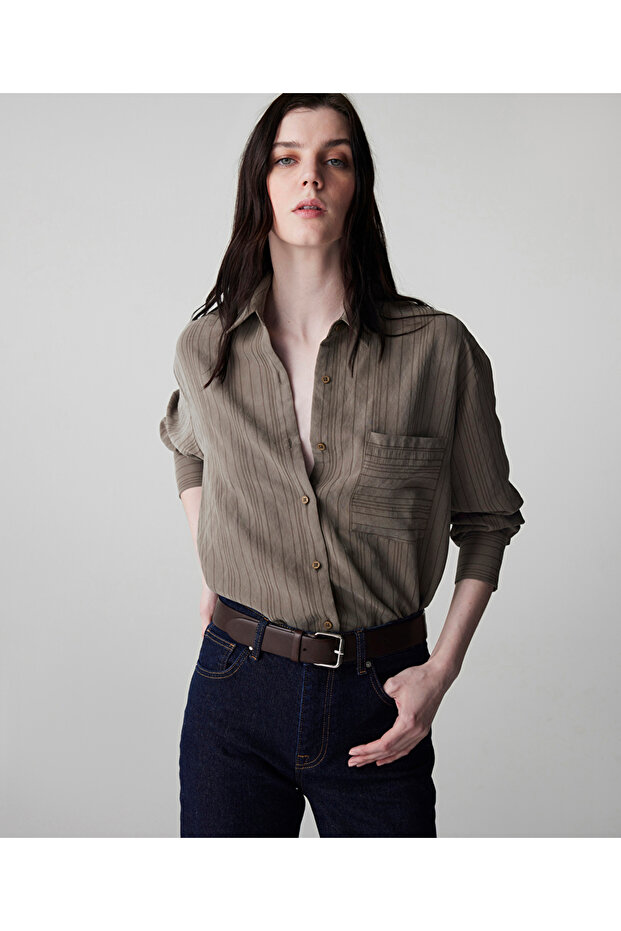 Çizgi jakarlı gömlek - 1