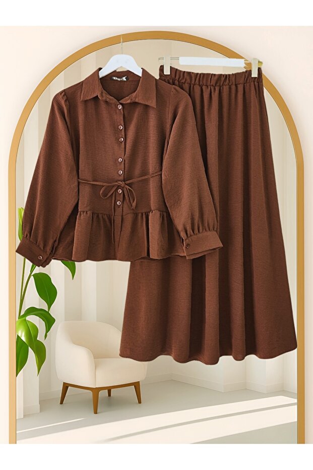 طقم تنورة وبلوزة برباط - بني - 3