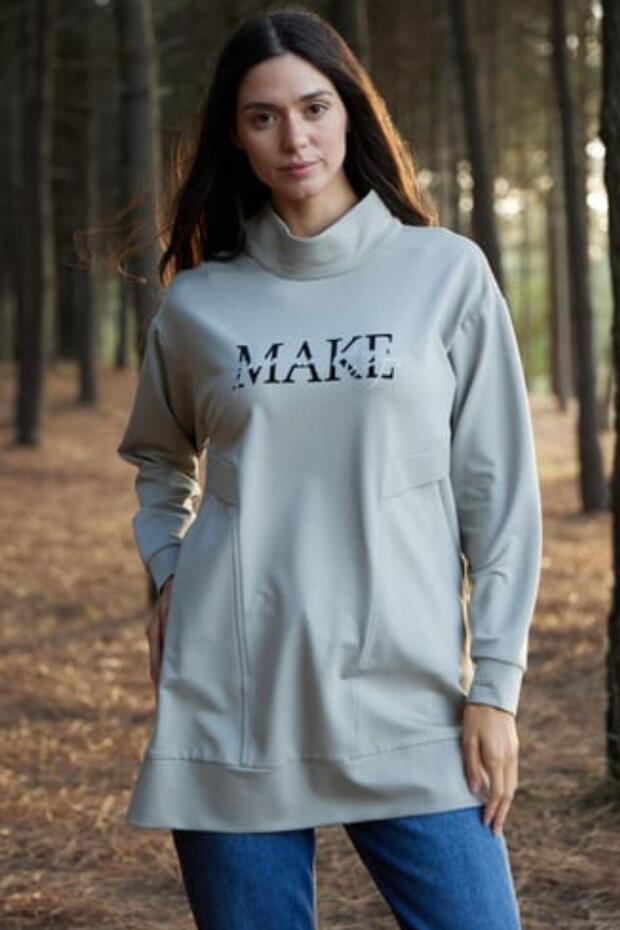 DİK YAKA CEPLİ YAZILI SWEAT - 3