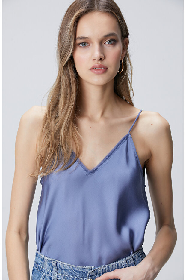 Mavi Askılı Bluz - 2