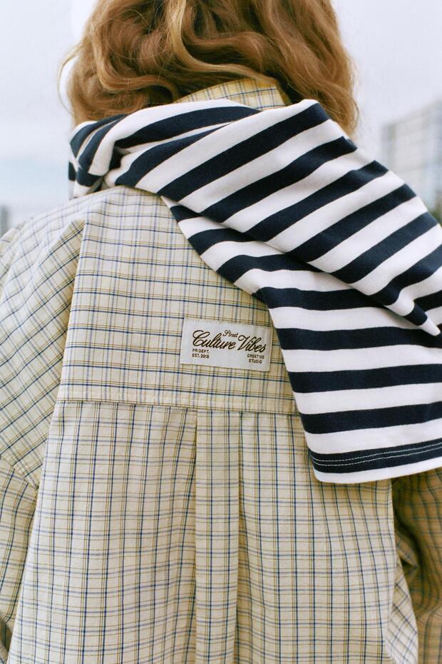 Nakışlı manşetli kareli gömlek - 1