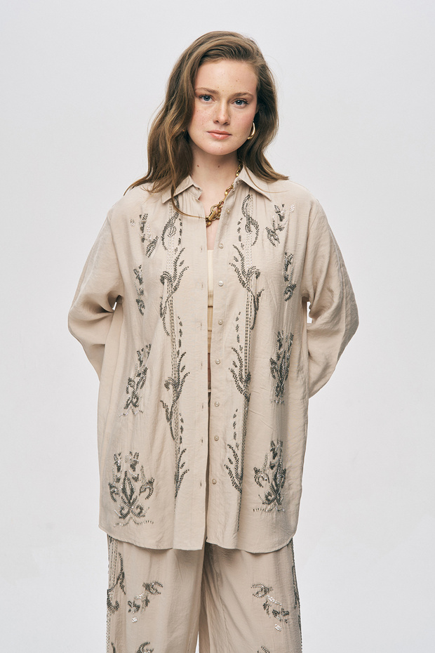 Women's Oversize Cut Shirt with Bead Embroidery on the Front and Sides