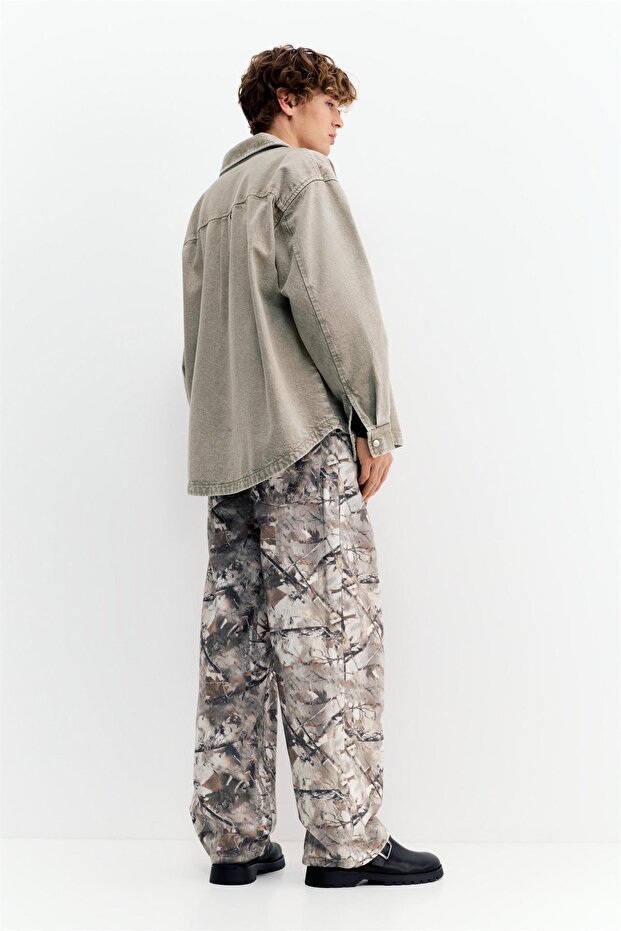 Soluk görünümlü jean gömlek - 5