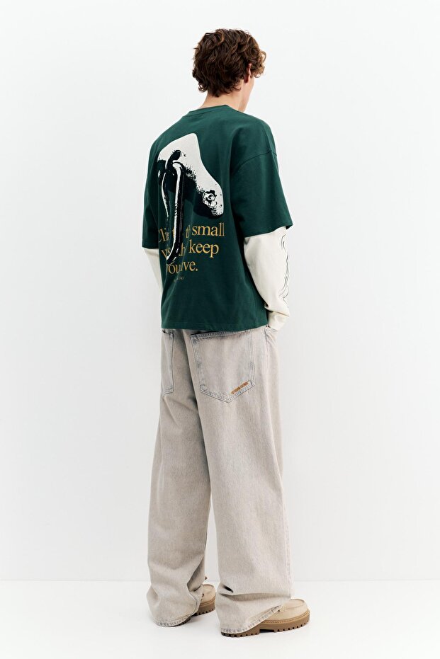 Çift kollu grafik baskılı tişört - 6