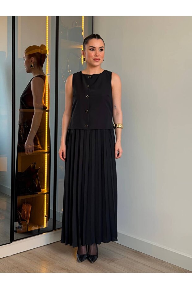 Piliseli Şık Elbise - 1