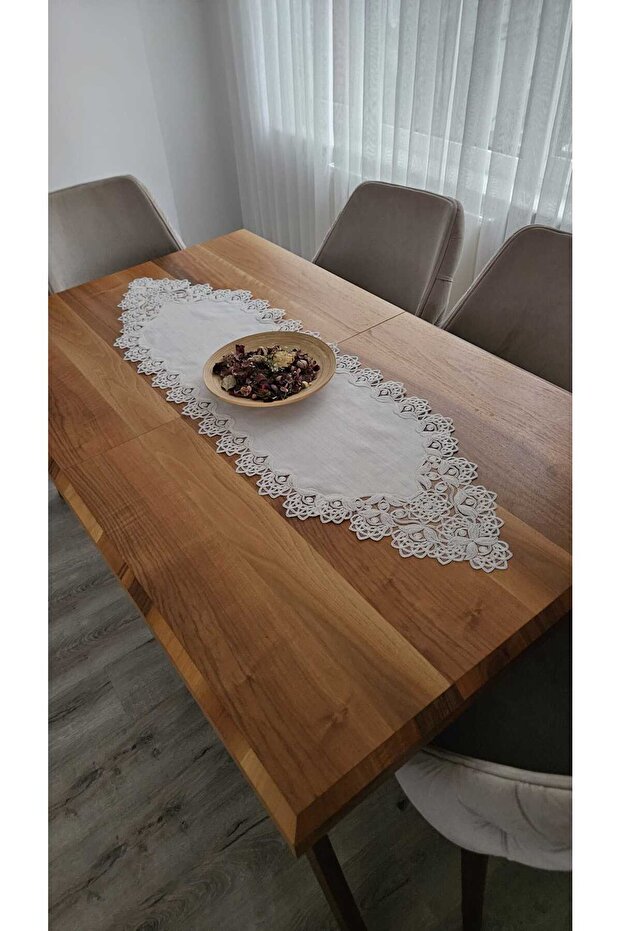 Luxury French Lace Linen Gardeya Runner