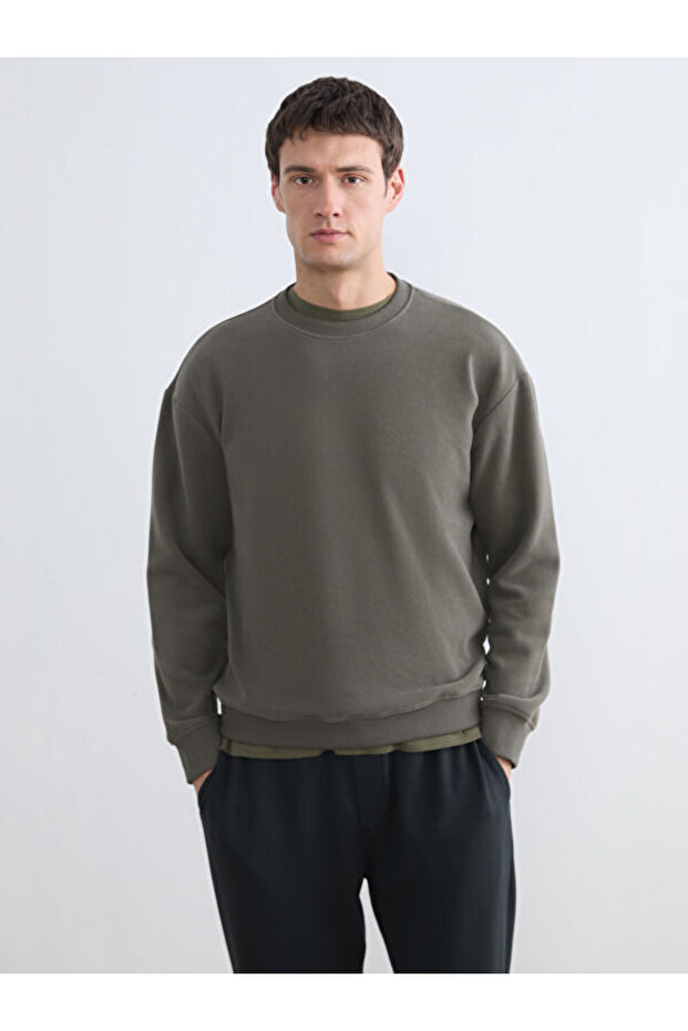 Esvab • Modern & Distinctive Zero Roba Collar Men's Sweatshirt