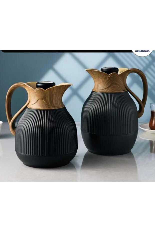 طقم ترامس (دلال) للشاي والقهوة بتصميم عصري يجمع بين اللمسات الكلاسيكية والحديثة.