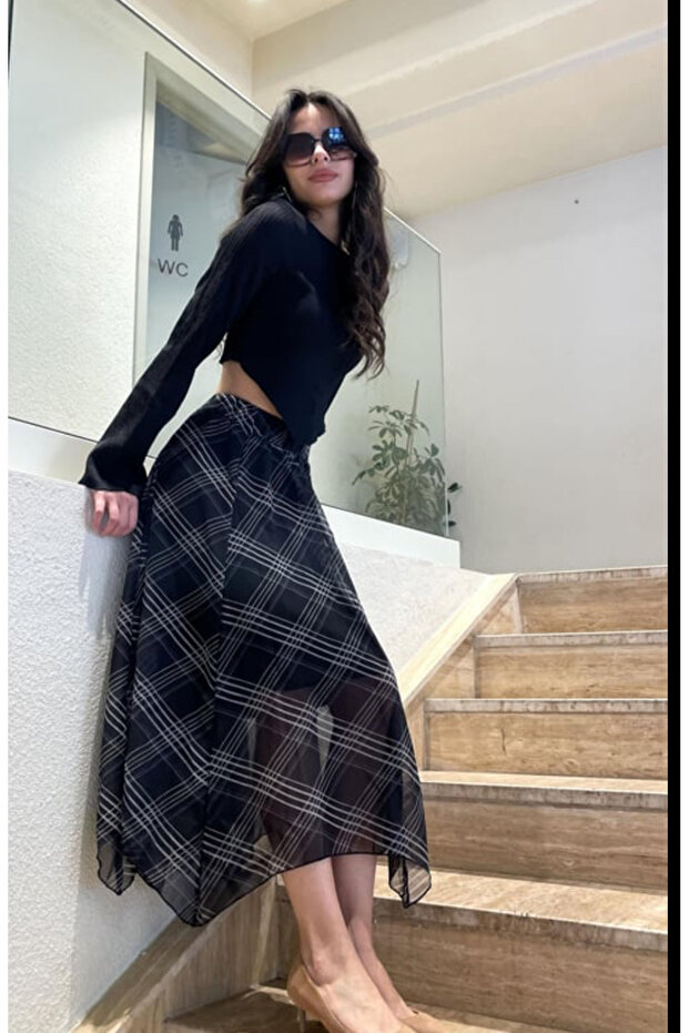 Asymmetrical Cut Chiffon Fabric Lined Sports Skirt