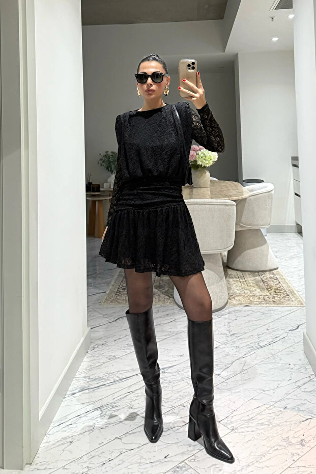 Siyah Bel Drapeli Dantelli Kısa Elbise - 2