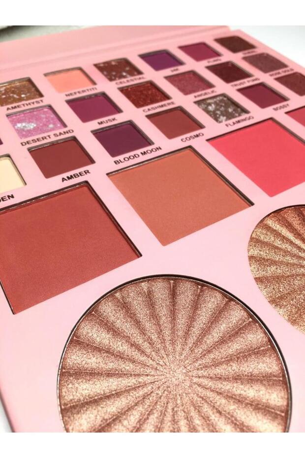 A comprehensive makeup set designed in a compact and elegant case. - 2