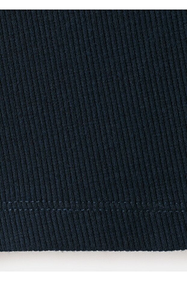 Kontrast biyeli tişört - 6