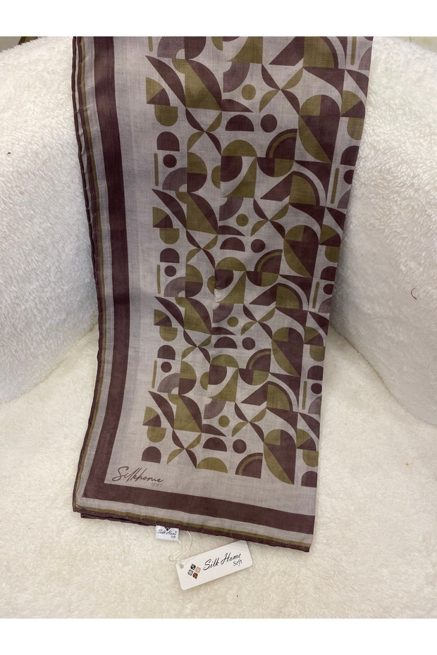 وشاح ناعم بنمط هندسي