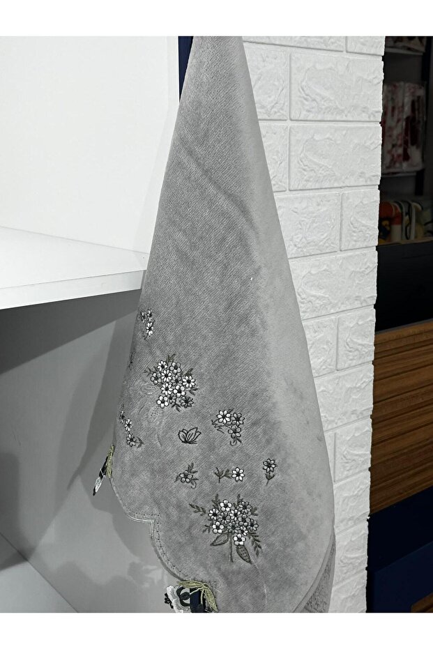 Velvet Towel with Earrings 50 X 90