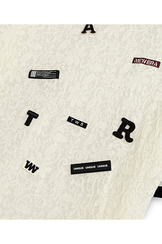 ÇİÇEK DESEN PATCH'Lİ OVERSIZE TİŞÖRT - 4