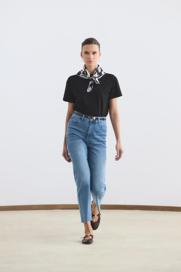 High Waist Short Cut Bell Bottom Jeans Light Blue