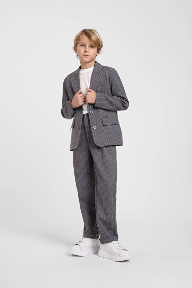 طقم للأولاد مكون من 3 قطع مع سترة - 1