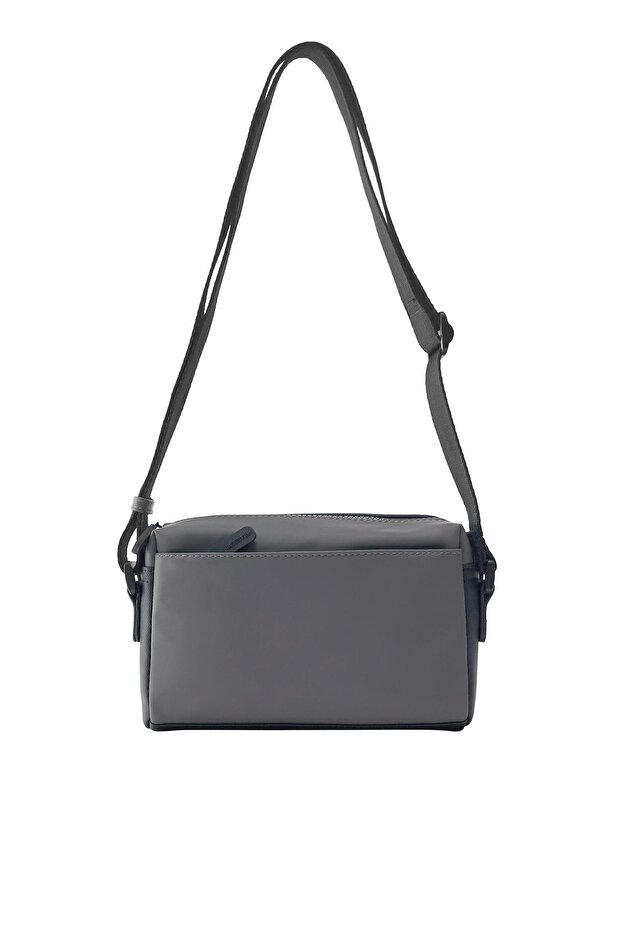 Kauçuk kaplamalı çapraz askılı çanta - 2