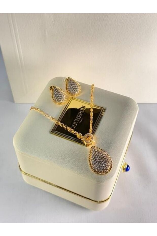 Chain with pendant - 1