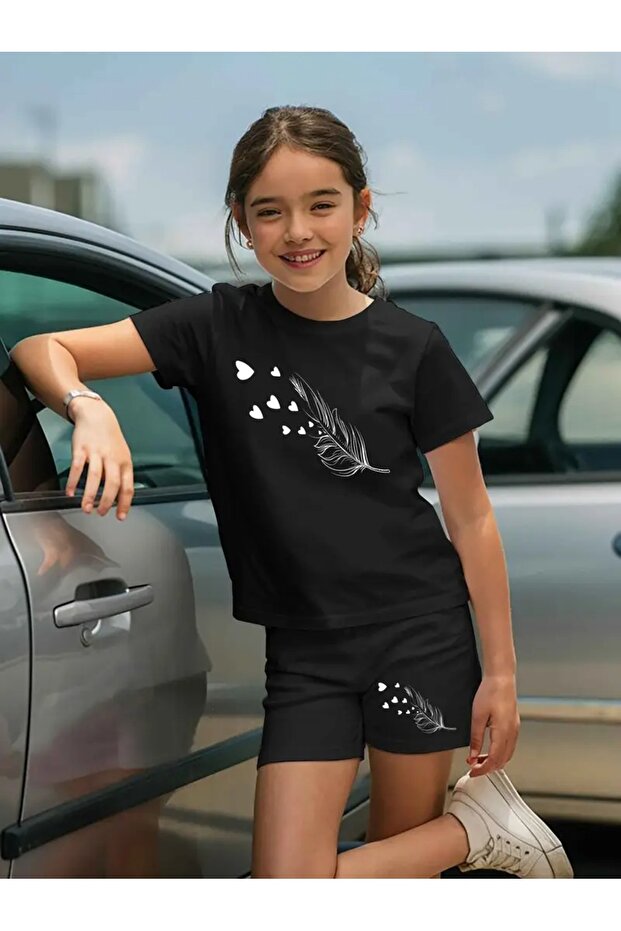 Children's T-Shirt and Pocket Shorts Set